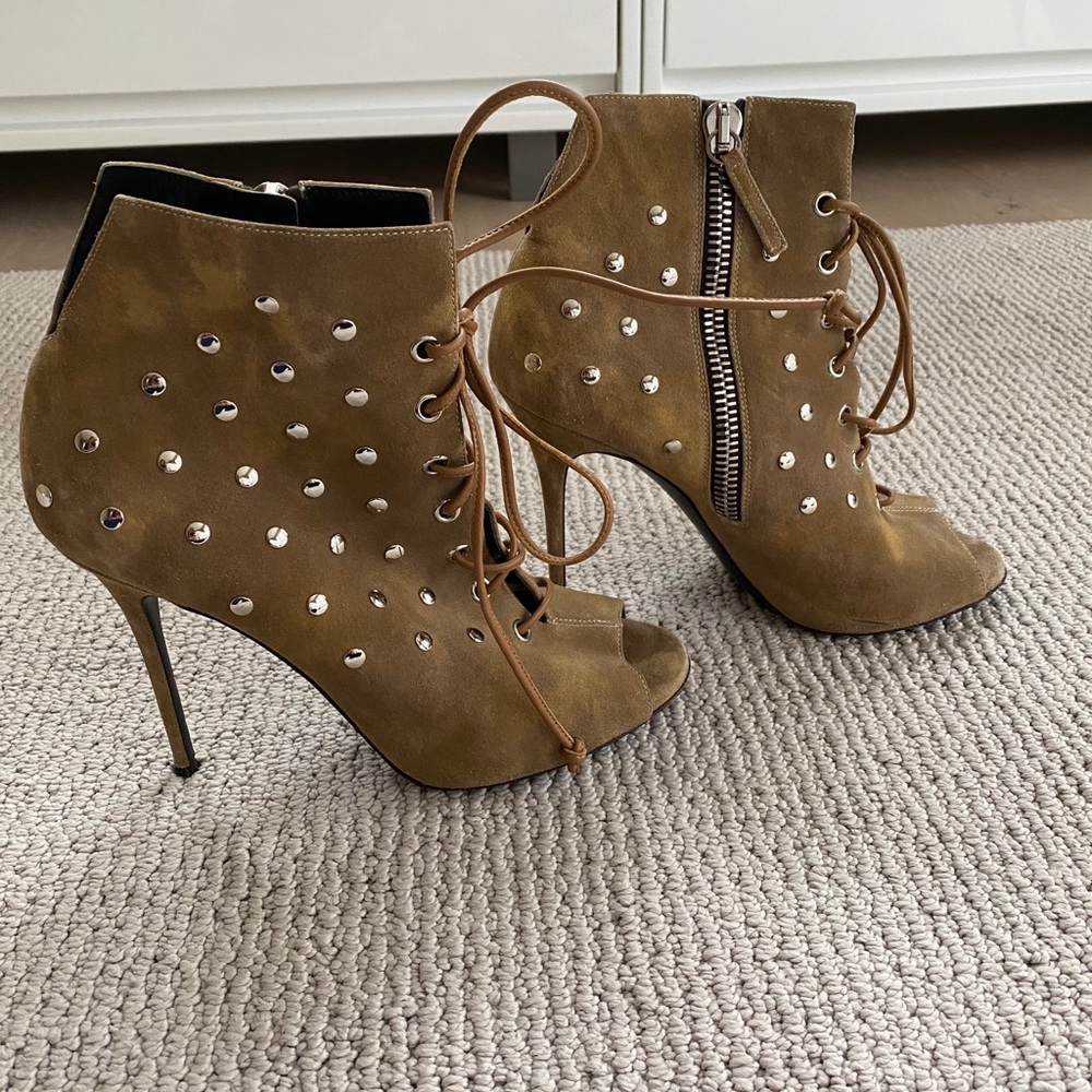 Women’s Giuseppe Zanotti Lace-Up Booties